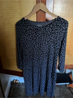 Time and Tru Gray and Black Leopard Print Long Sleeve Dress